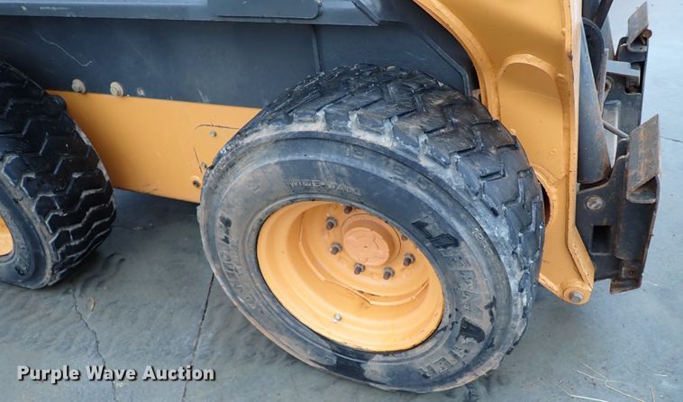 image for item IS9284 Case SV280  skid steer loader