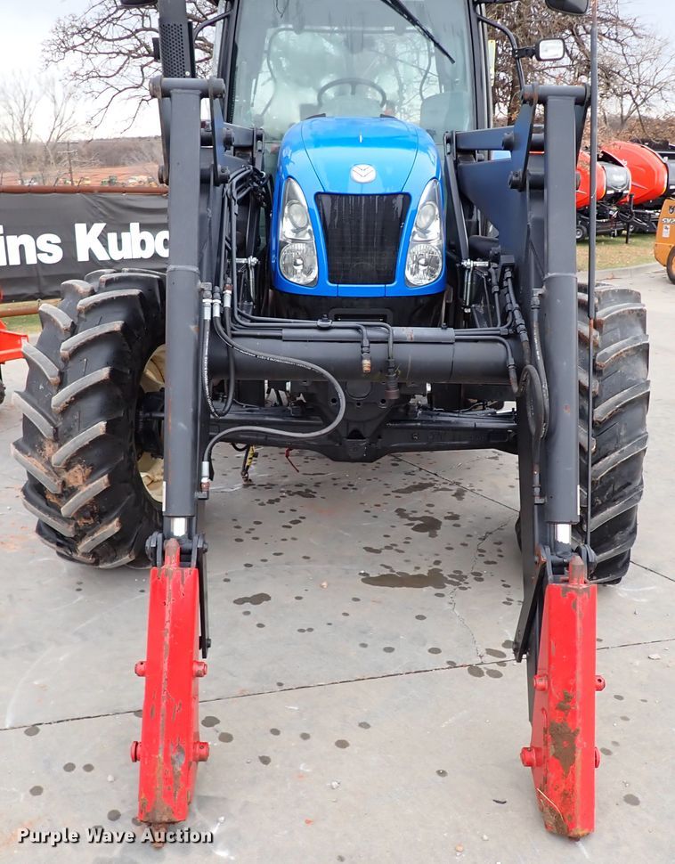 image for item IS9286 New Holland TS115A  MFWD tractor