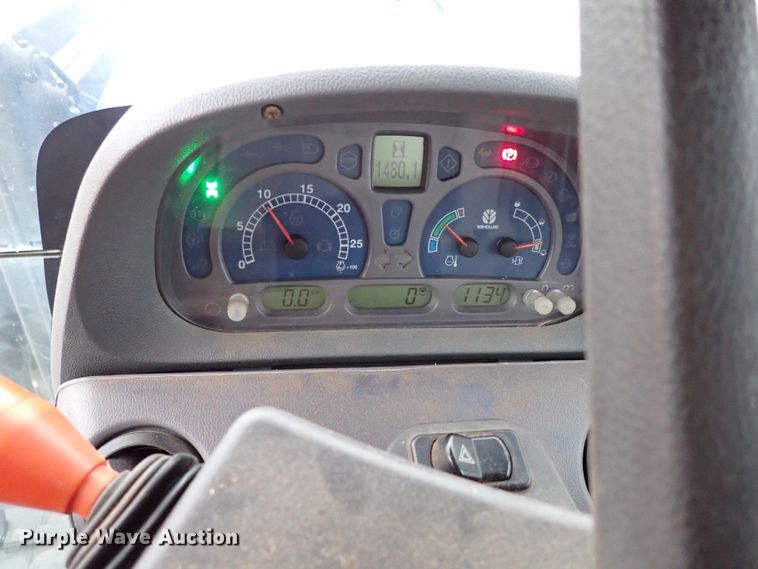 image for item IS9286 New Holland TS115A  MFWD tractor