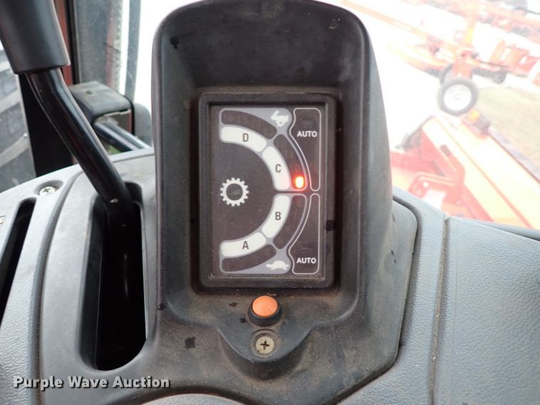 image for item IS9286 New Holland TS115A  MFWD tractor