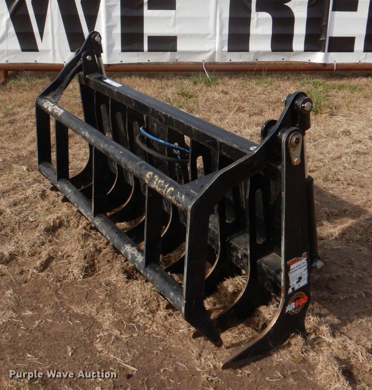 Land Pride 61"W skid steer grapple in Davis, OK Item JD9503 sold