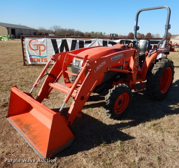 image for item JD9548 2019 Kubota L3301DT  MFWD tractor