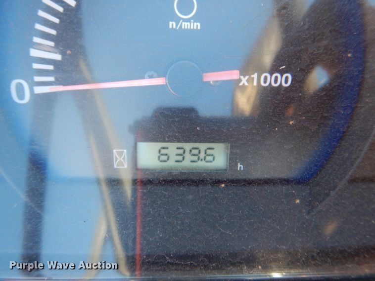 image for item JD9548 2019 Kubota L3301DT  MFWD tractor