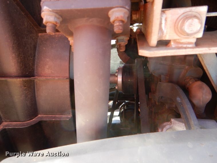 image for item JD9548 2019 Kubota L3301DT  MFWD tractor