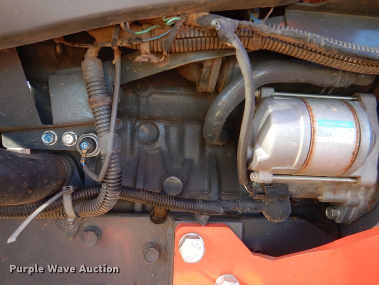 image for item JD9548 2019 Kubota L3301DT  MFWD tractor