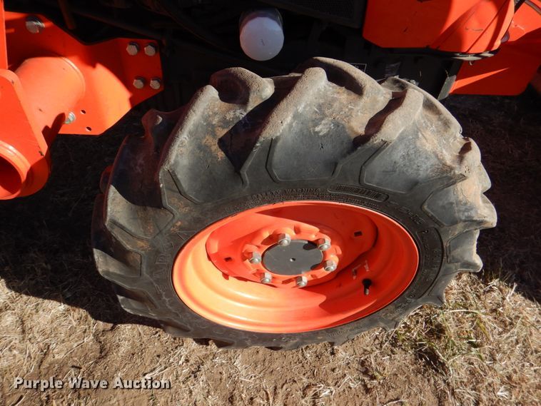 image for item JD9548 2019 Kubota L3301DT  MFWD tractor