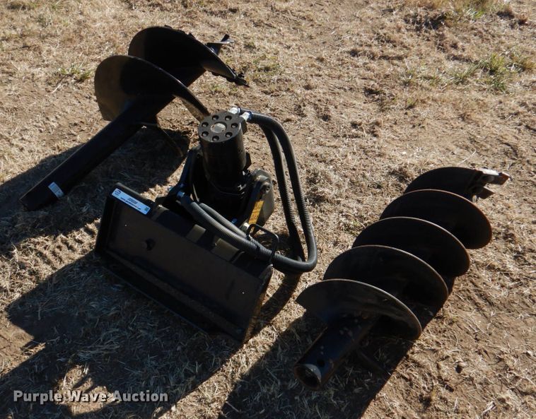 image for item JD9550 Compact utility loader auger