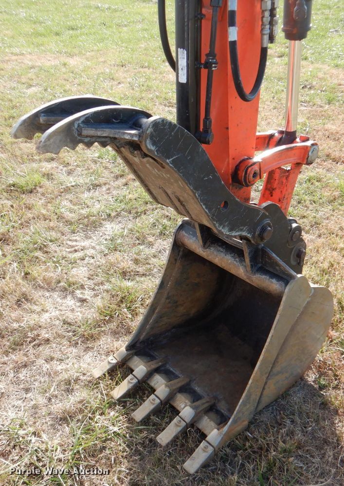 image for item JD9584 2019 Kubota U55-4  mini excavator
