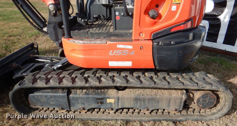 image for item JD9584 2019 Kubota U55-4  mini excavator