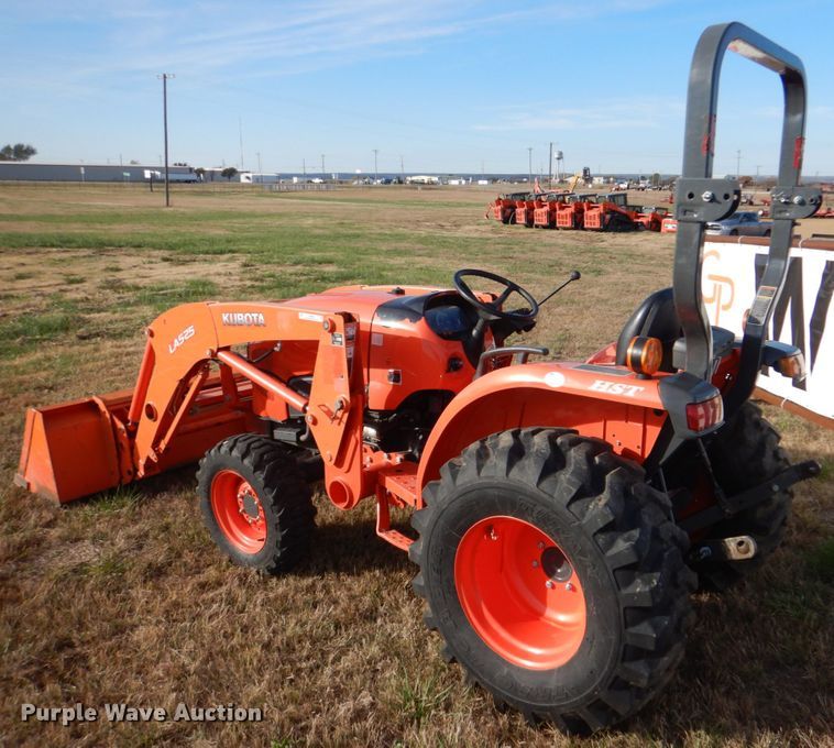 image for item JD9590 2020 Kubota L3901HST  MFWD tractor