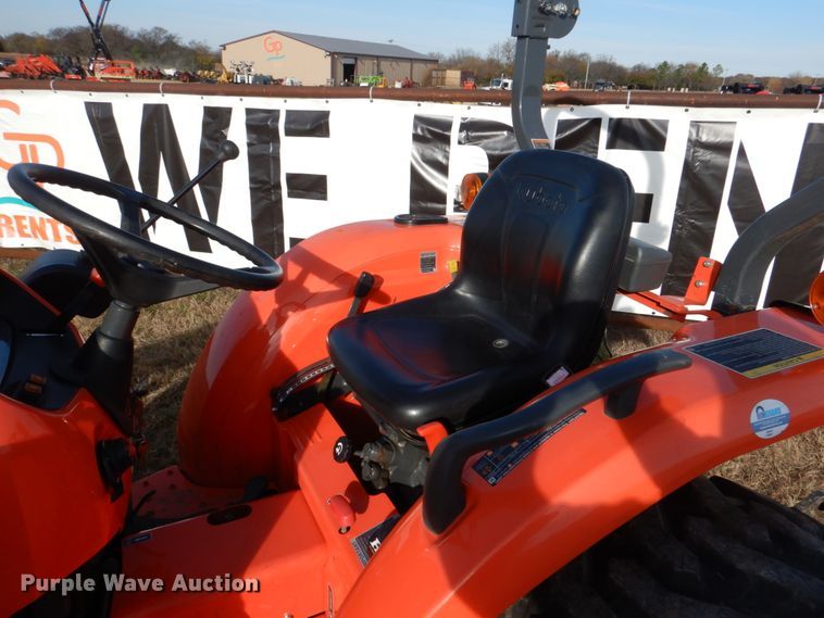 image for item JD9590 2020 Kubota L3901HST  MFWD tractor