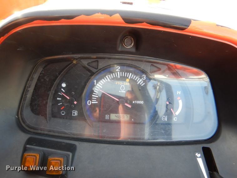 image for item JD9590 2020 Kubota L3901HST  MFWD tractor