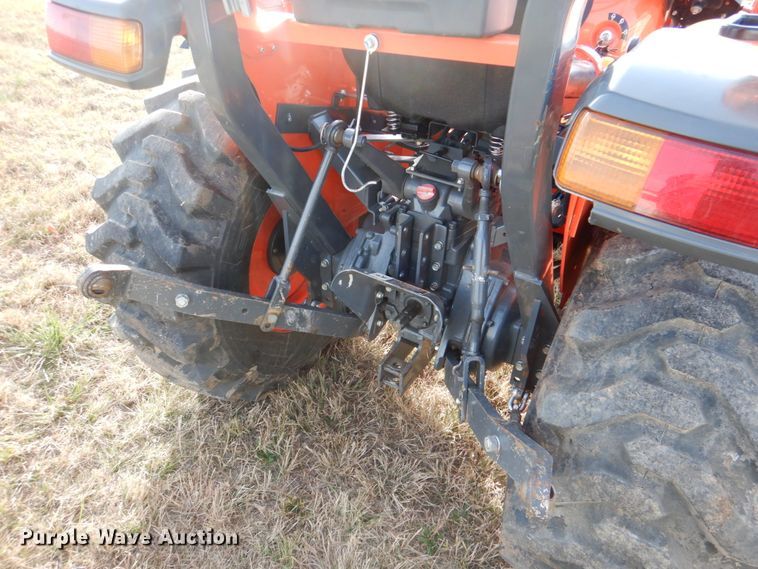 image for item JD9590 2020 Kubota L3901HST  MFWD tractor