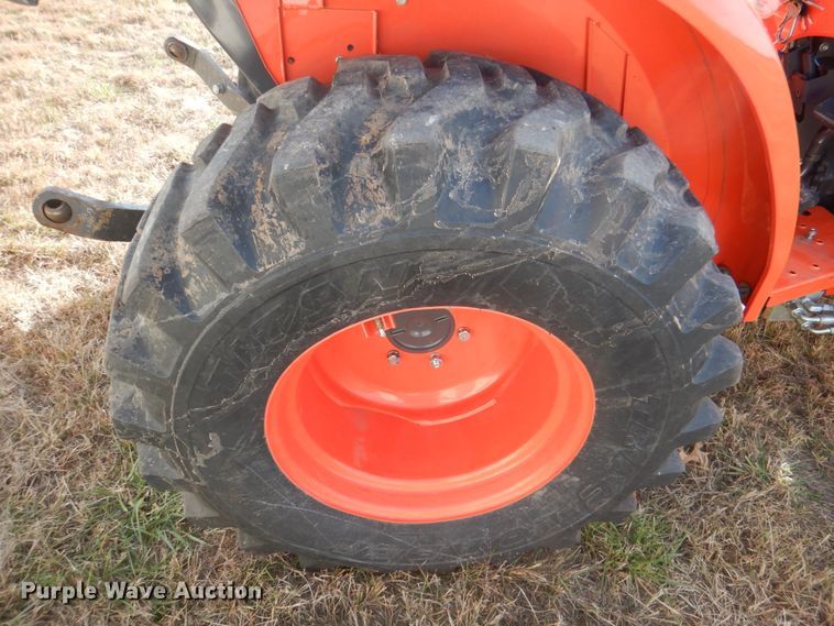image for item JD9590 2020 Kubota L3901HST  MFWD tractor