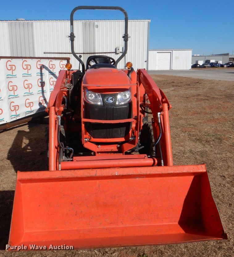 image for item JD9596 2019 Kubota L3310DT  MFWD tractor