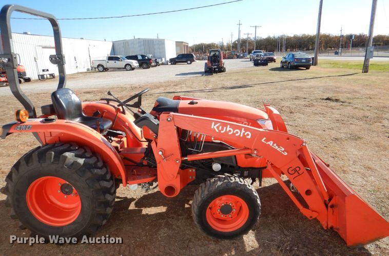 image for item JD9596 2019 Kubota L3310DT  MFWD tractor