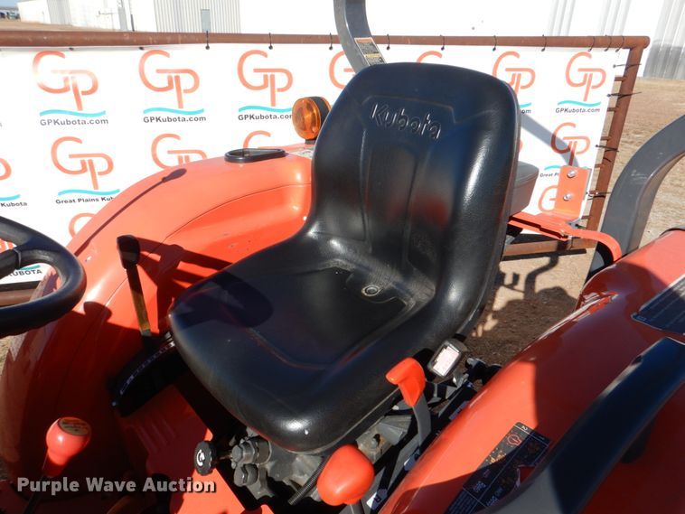 image for item JD9596 2019 Kubota L3310DT  MFWD tractor