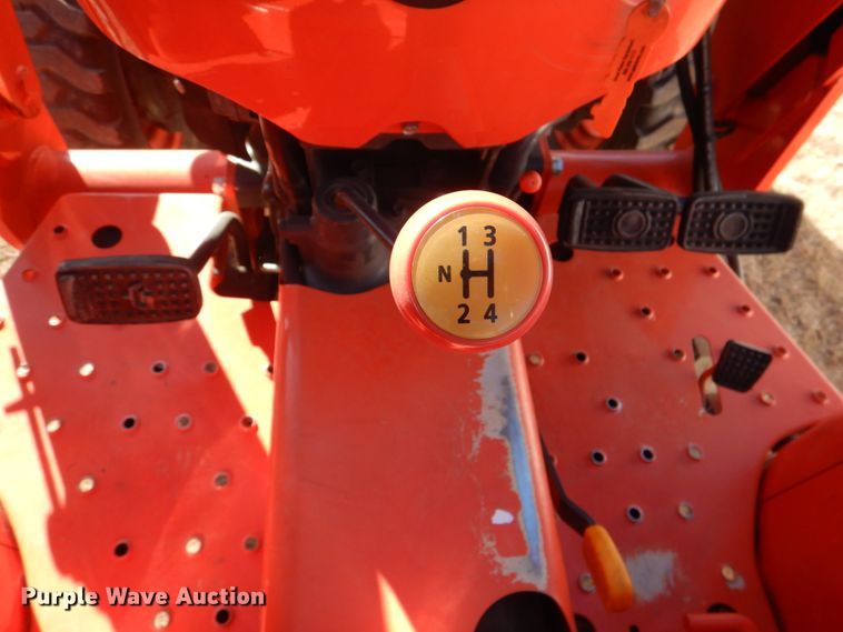 image for item JD9596 2019 Kubota L3310DT  MFWD tractor