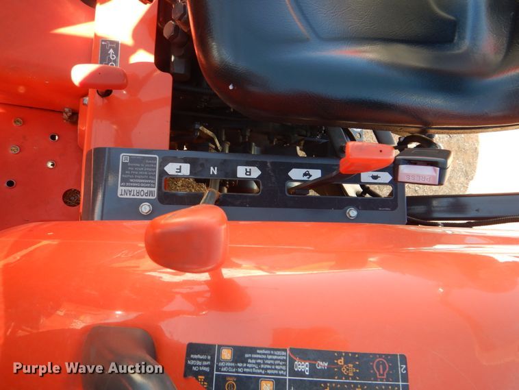 image for item JD9596 2019 Kubota L3310DT  MFWD tractor