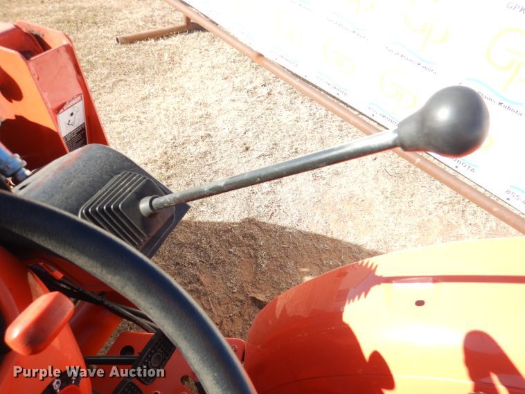 image for item JD9596 2019 Kubota L3310DT  MFWD tractor