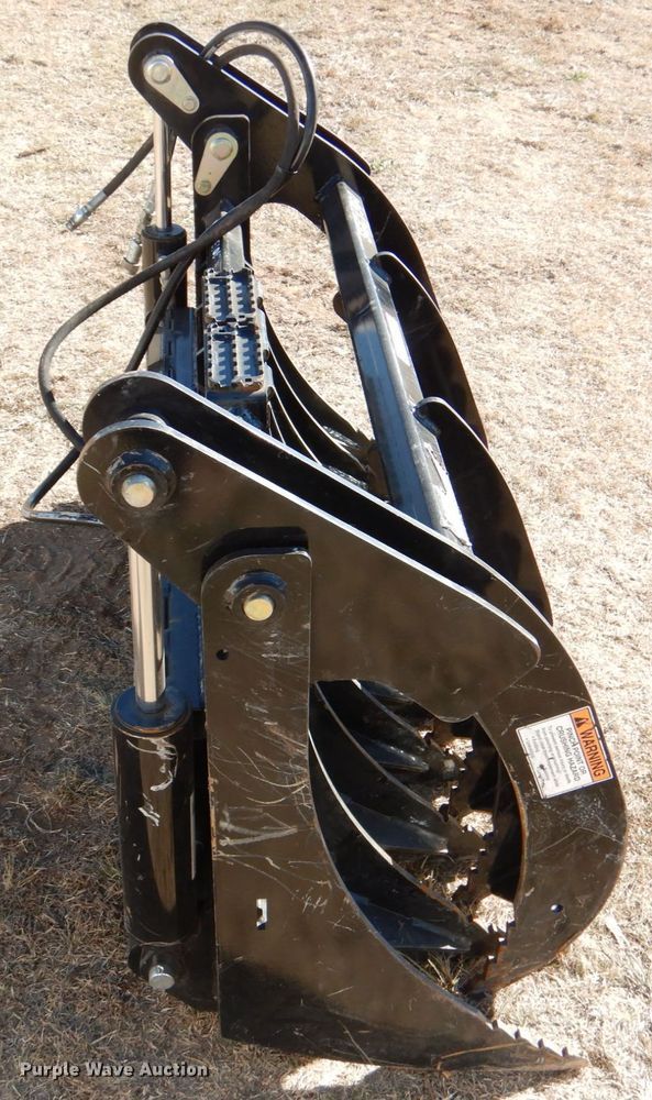 image for item JD9598 Land Pride SGC1560  skid steer claw grapple