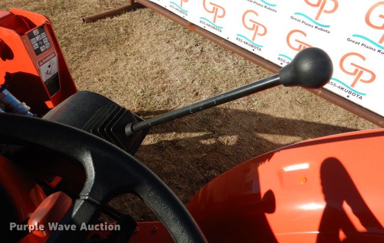 image for item JD9599 2019 Kubota L3301DT  MFWD tractor