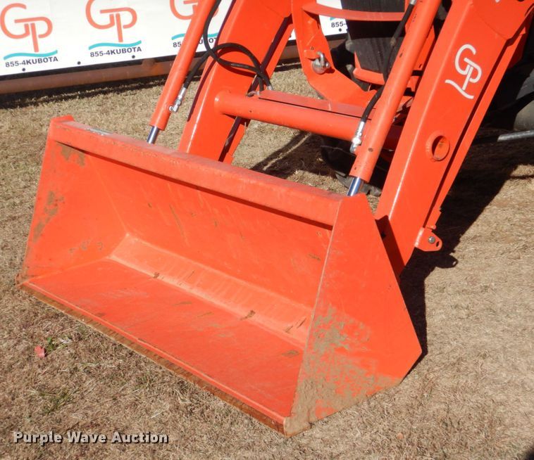 image for item JD9599 2019 Kubota L3301DT  MFWD tractor