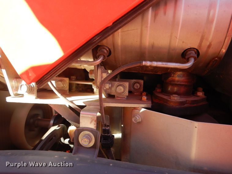 image for item JD9599 2019 Kubota L3301DT  MFWD tractor