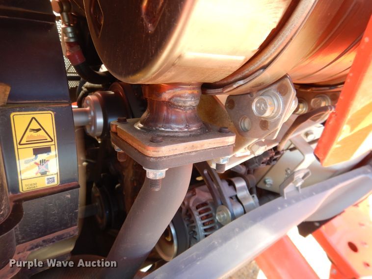 image for item JD9599 2019 Kubota L3301DT  MFWD tractor