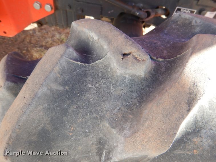 image for item JD9599 2019 Kubota L3301DT  MFWD tractor