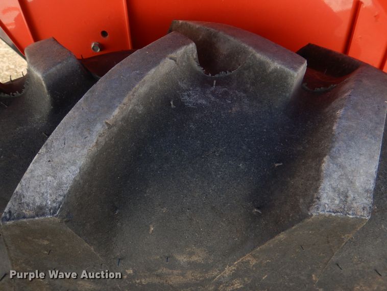 image for item JD9599 2019 Kubota L3301DT  MFWD tractor