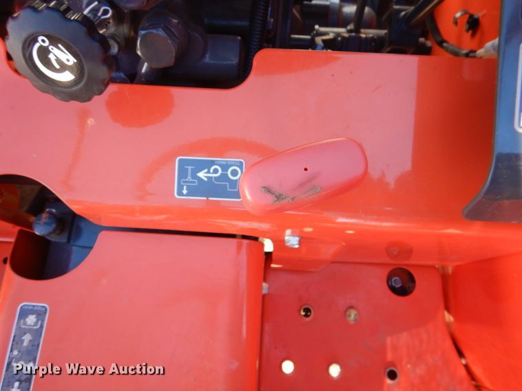 image for item JD9601 2019 Kubota L3301DT  MFWD tractor