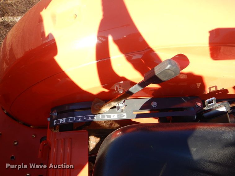 image for item JD9601 2019 Kubota L3301DT  MFWD tractor