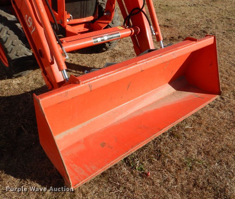 image for item JD9601 2019 Kubota L3301DT  MFWD tractor