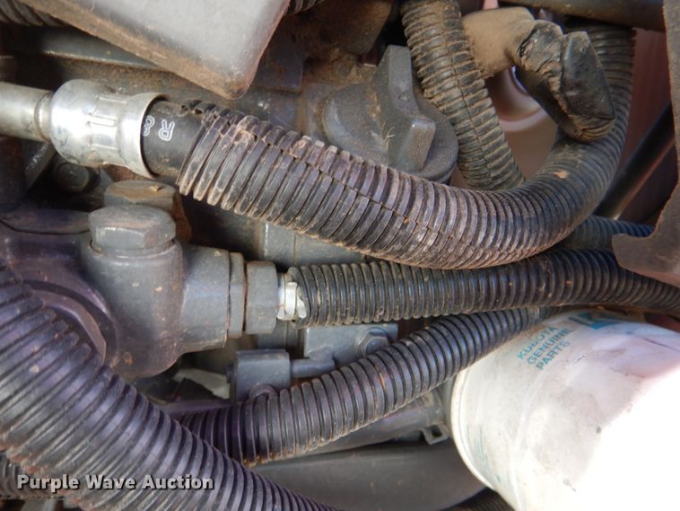 image for item JD9601 2019 Kubota L3301DT  MFWD tractor