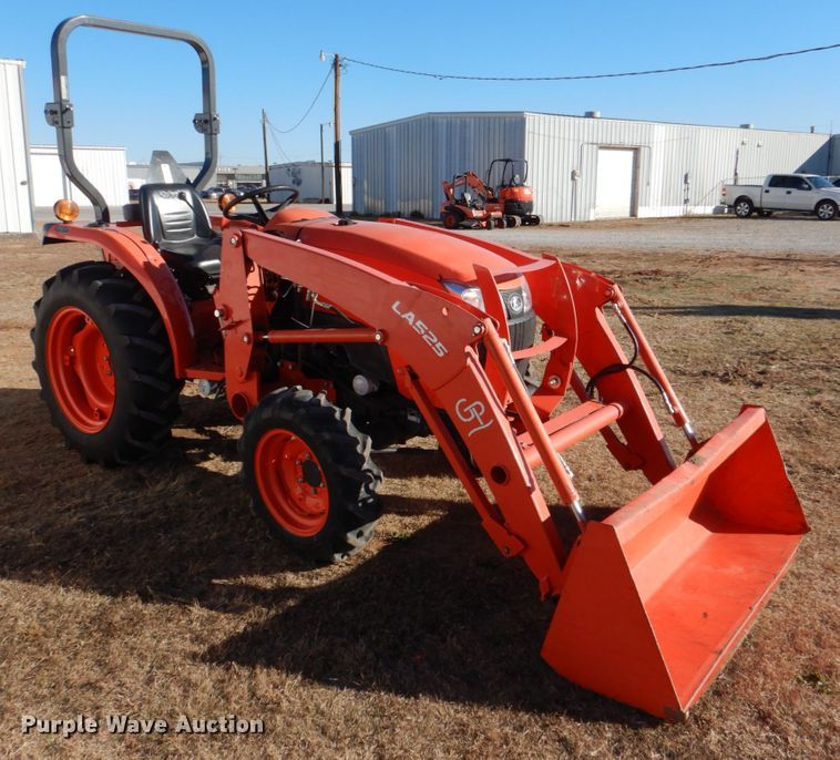 image for item JD9602 2019 Kubota L3301DT  MFWD tractor