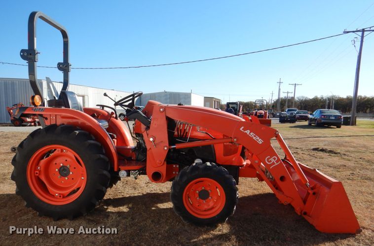 image for item JD9602 2019 Kubota L3301DT  MFWD tractor