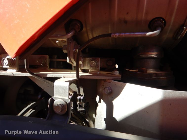 image for item JD9602 2019 Kubota L3301DT  MFWD tractor