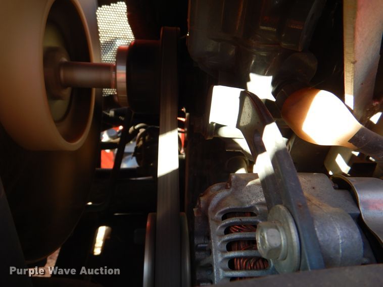 image for item JD9602 2019 Kubota L3301DT  MFWD tractor