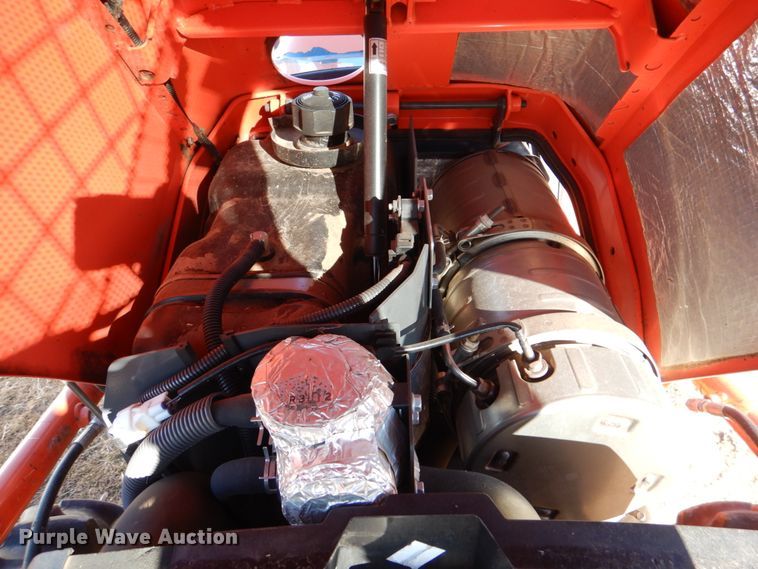 image for item JD9602 2019 Kubota L3301DT  MFWD tractor