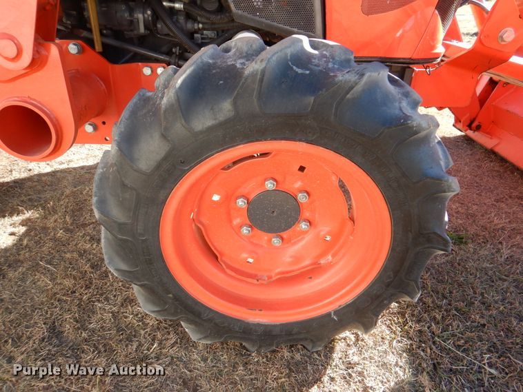 image for item JD9602 2019 Kubota L3301DT  MFWD tractor