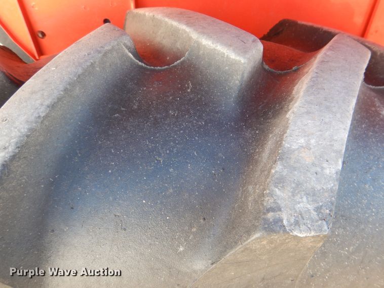 image for item JD9602 2019 Kubota L3301DT  MFWD tractor