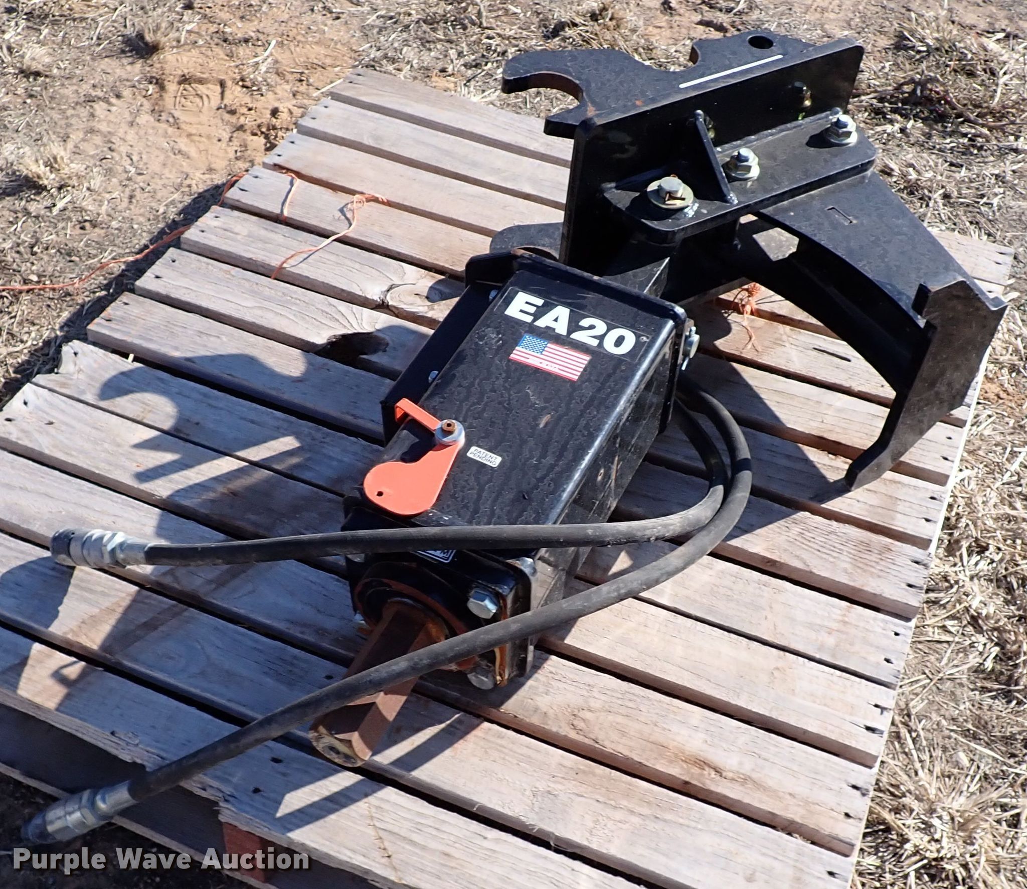 Kubota EA20 excavator auger in Norman, OK Item IC9696 sold Purple Wave