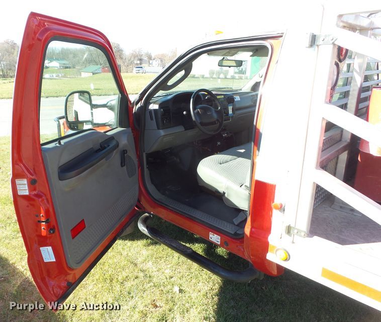 image for item DA7197 2006 Ford F450 Super Duty  brush fire truck