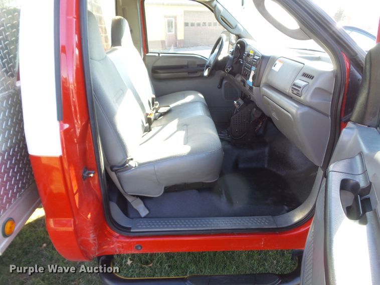 image for item DA7197 2006 Ford F450 Super Duty  brush fire truck