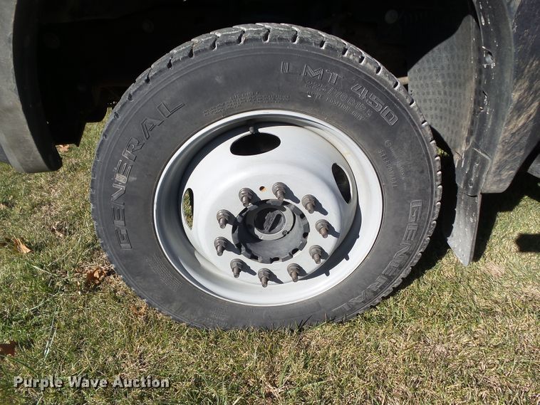 image for item DA7197 2006 Ford F450 Super Duty  brush fire truck