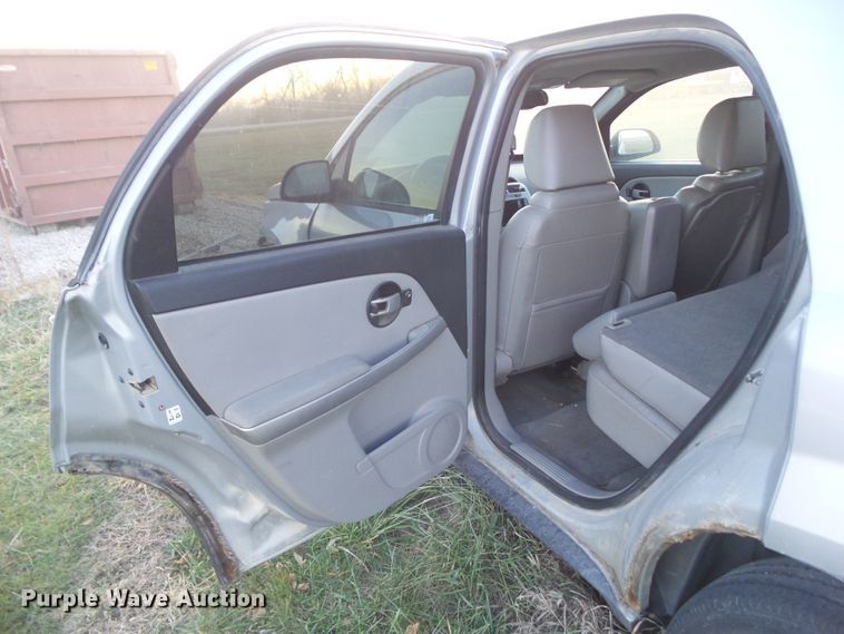 image for item DA7202 2005 Chevrolet Equinox LT  SUV