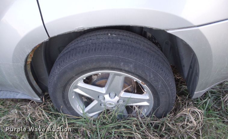 image for item DA7202 2005 Chevrolet Equinox LT  SUV