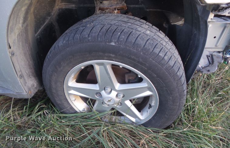 image for item DA7202 2005 Chevrolet Equinox LT  SUV