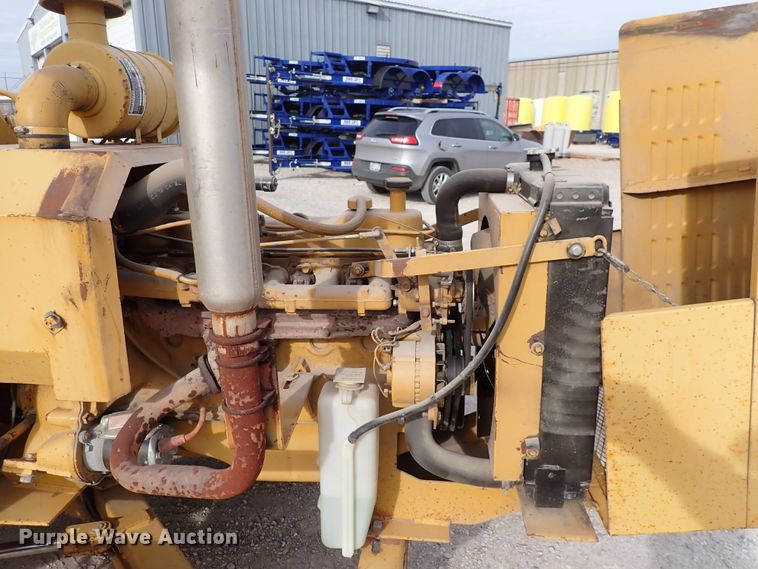 image for item DC4156 1989 Vermeer BC1250  wood chipper